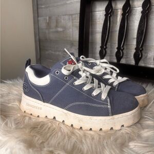 Skechers chunky vintage Y2k Navy Canvas memory foam Sneakers